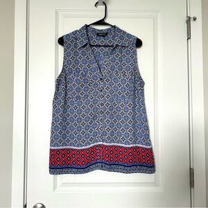 Relativity Blue Pattern Sleeveless Button Up Top